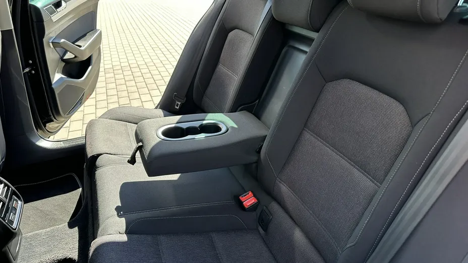 VOLKSWAGEN Passat -