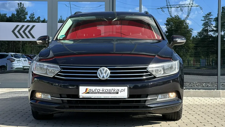 VOLKSWAGEN Passat -