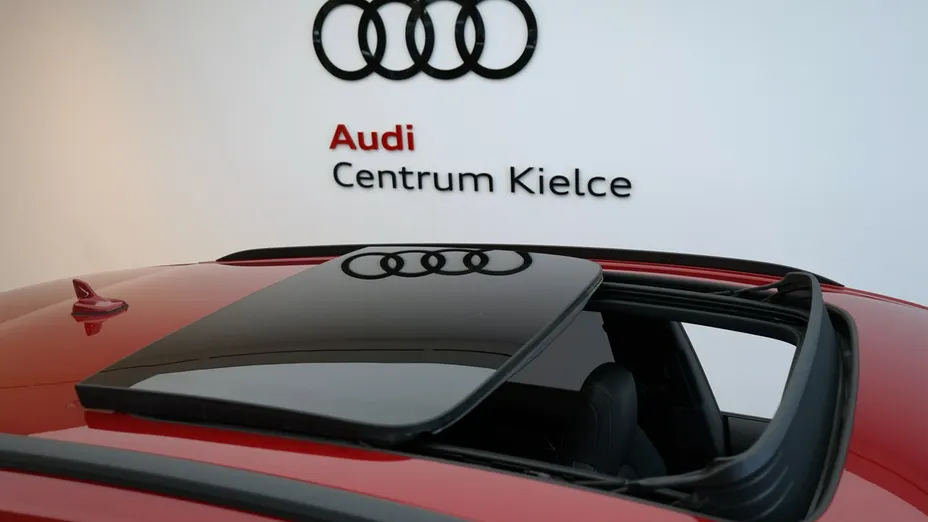 AUDI Q8 -