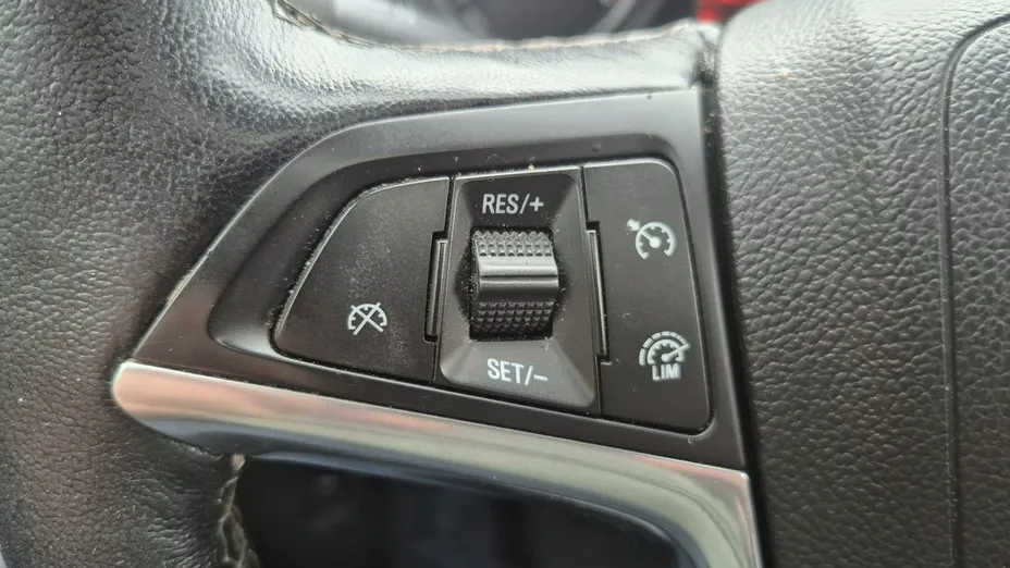 OPEL Mokka -
