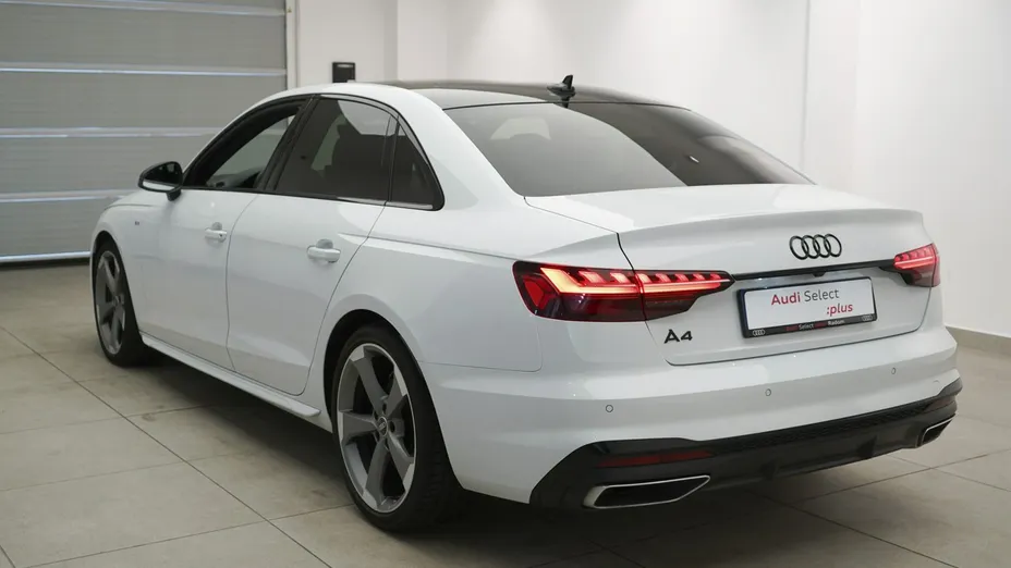 AUDI A4 -