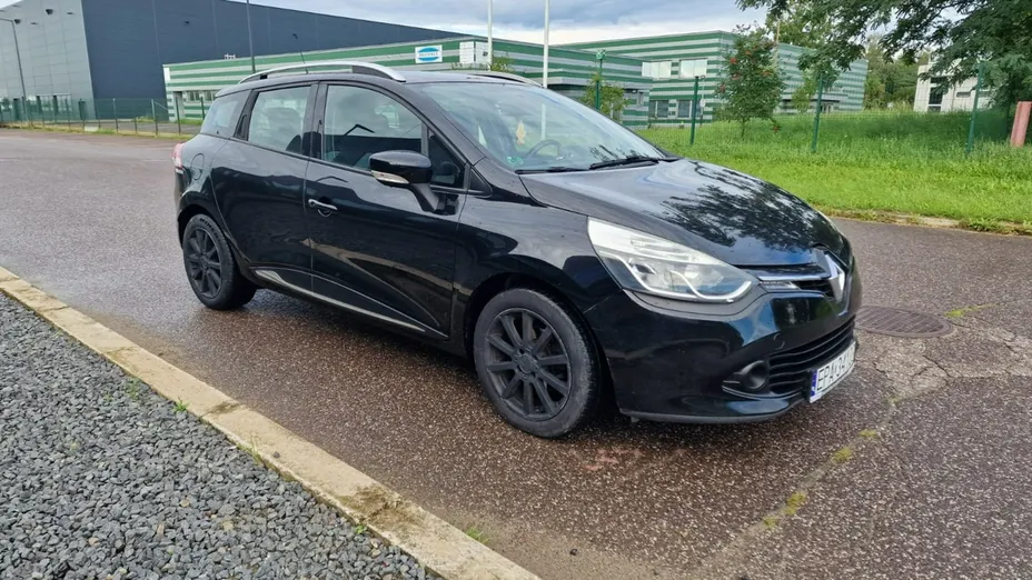 RENAULT Clio -