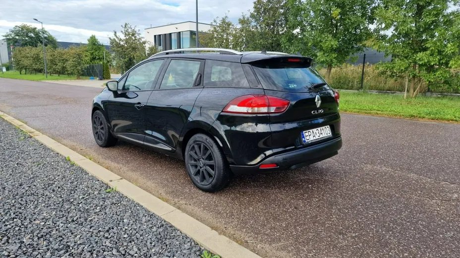 RENAULT Clio -