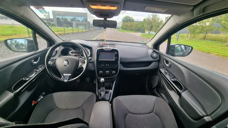 RENAULT Clio -