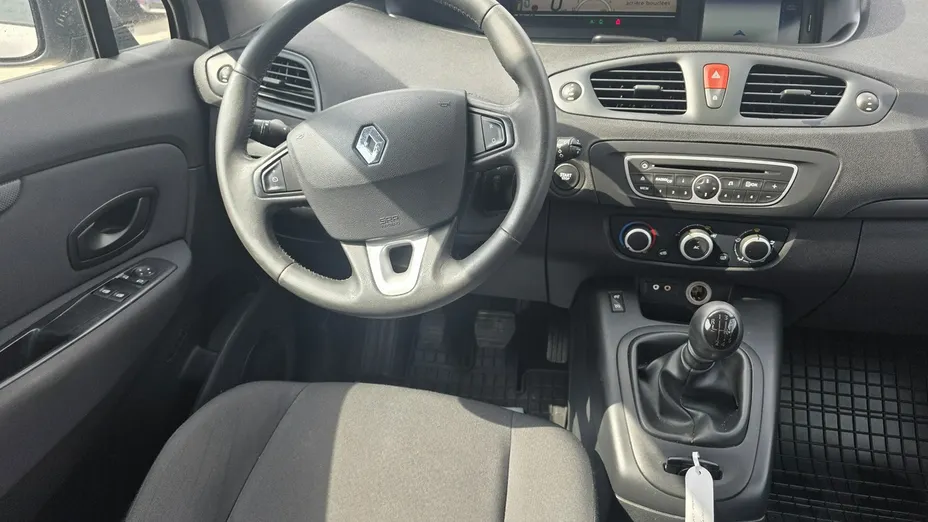 RENAULT Scenic -
