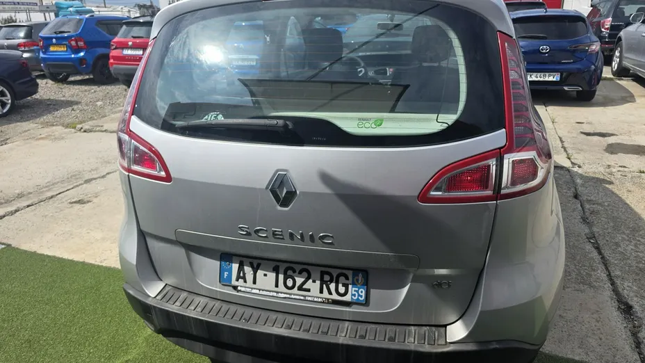 RENAULT Scenic -