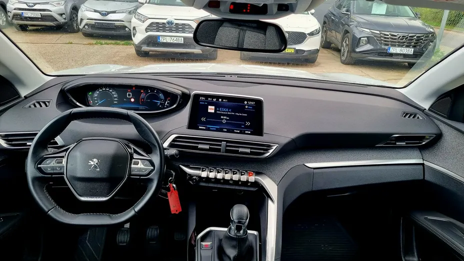 PEUGEOT 3008 -