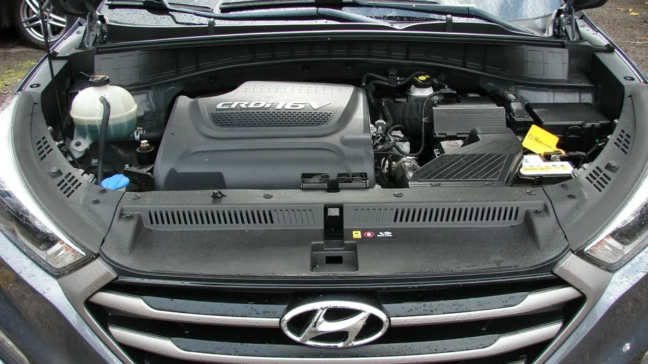 HYUNDAI Tucson -