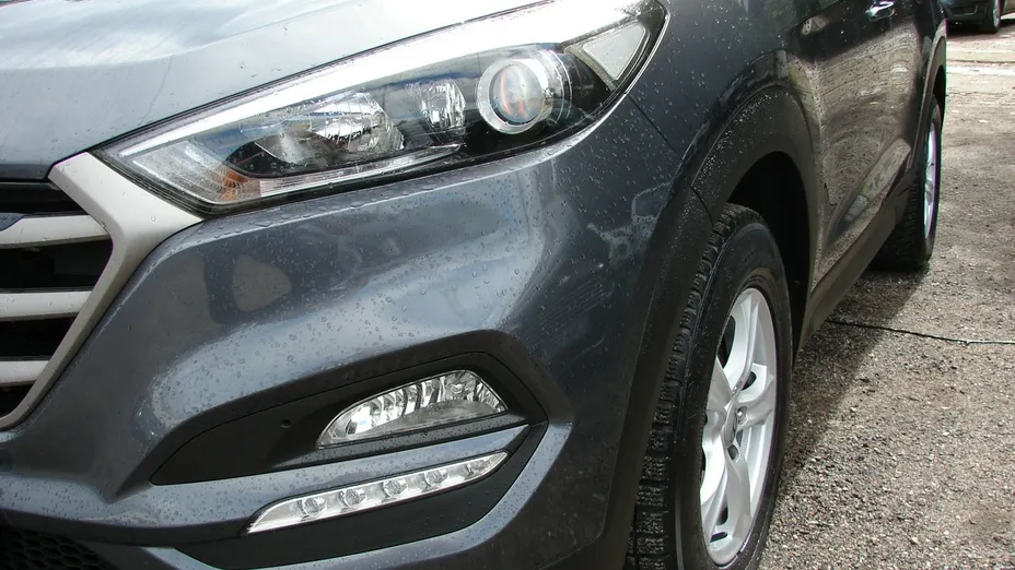 HYUNDAI Tucson -