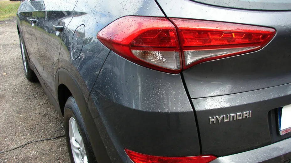 HYUNDAI Tucson -