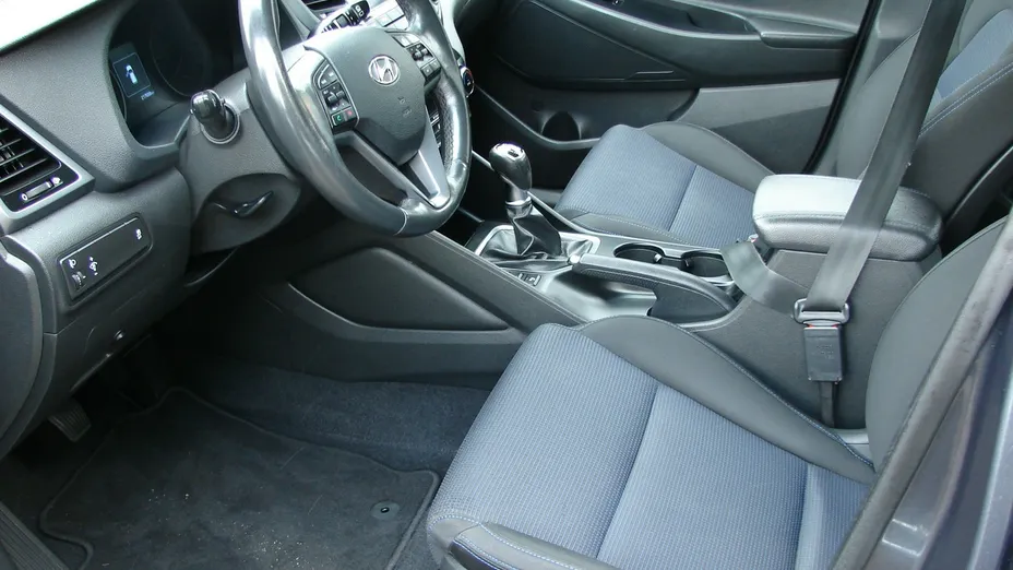 HYUNDAI Tucson -