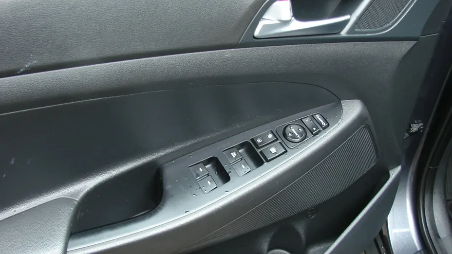 HYUNDAI Tucson -