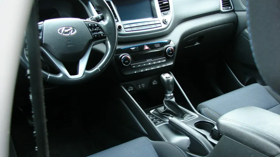 HYUNDAI Tucson -