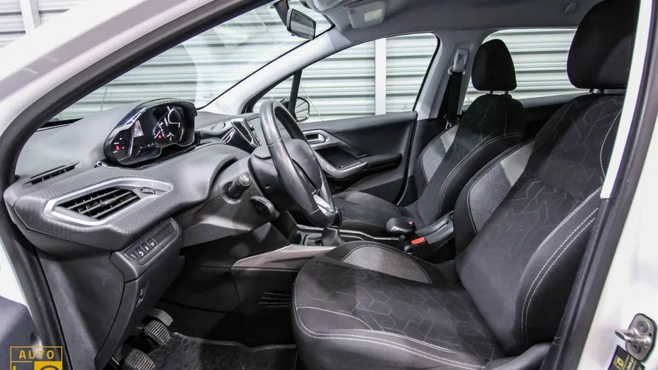 PEUGEOT 2008 -