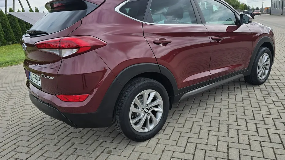 HYUNDAI Tucson -