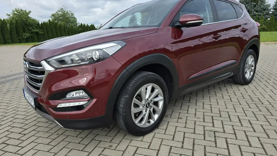 HYUNDAI Tucson -