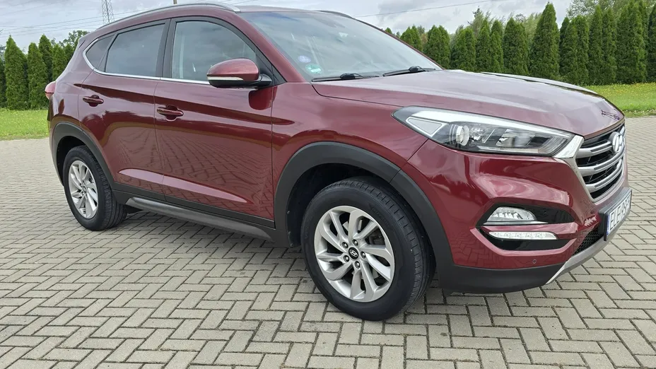 HYUNDAI Tucson -