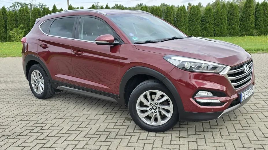 HYUNDAI Tucson -