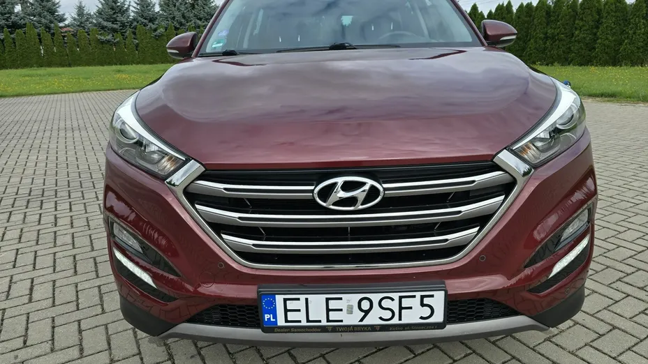 HYUNDAI Tucson -
