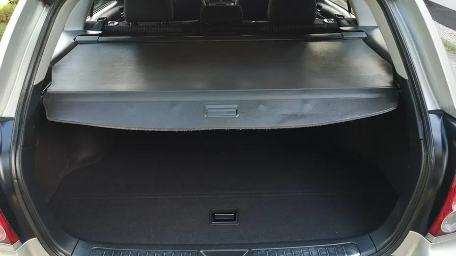 TOYOTA Avensis -