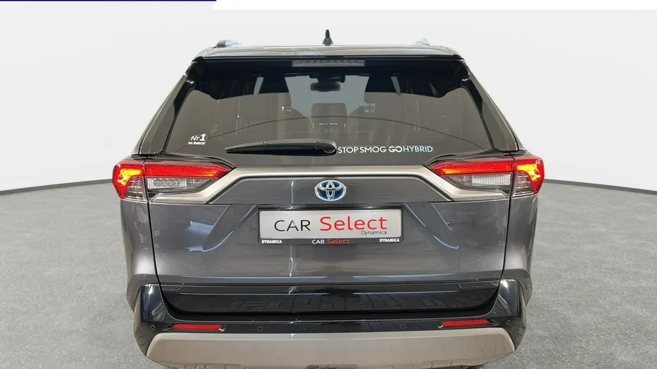 TOYOTA RAV4 -