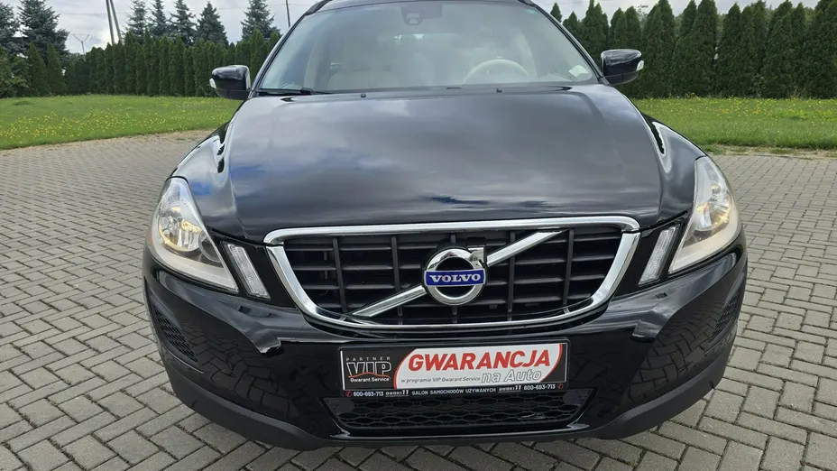 VOLVO XC60 -