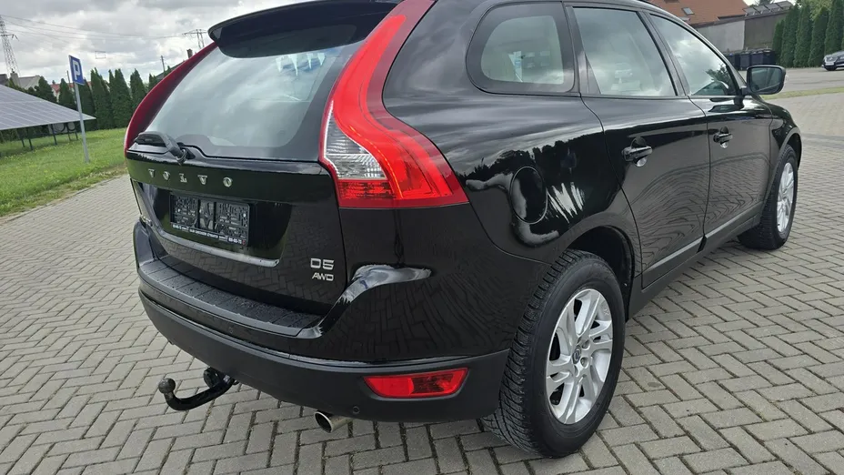 VOLVO XC60 -