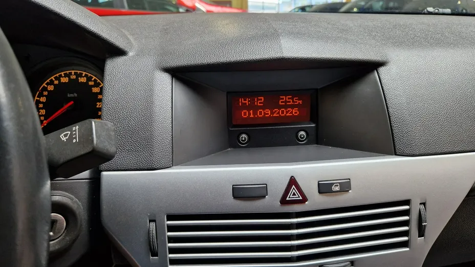 OPEL Astra -