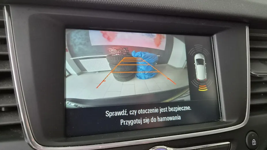 OPEL Crossland X -