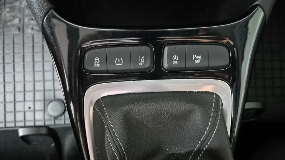 OPEL Crossland X -
