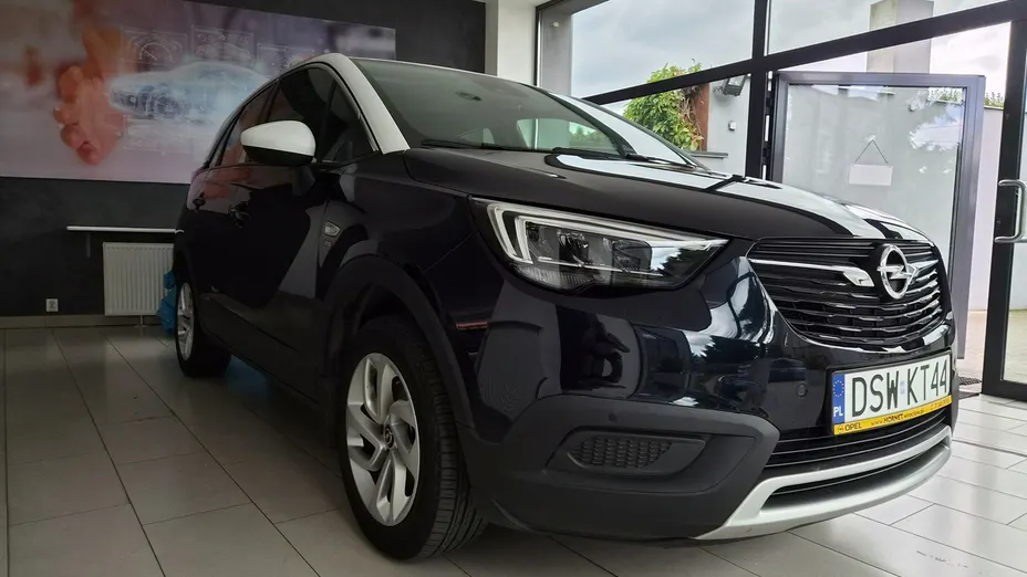 OPEL Crossland X -