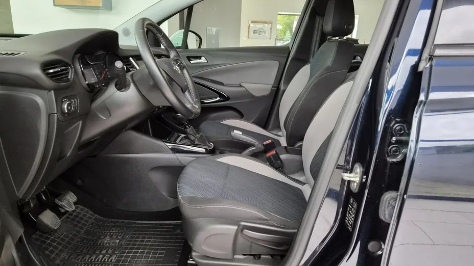 OPEL Crossland X -