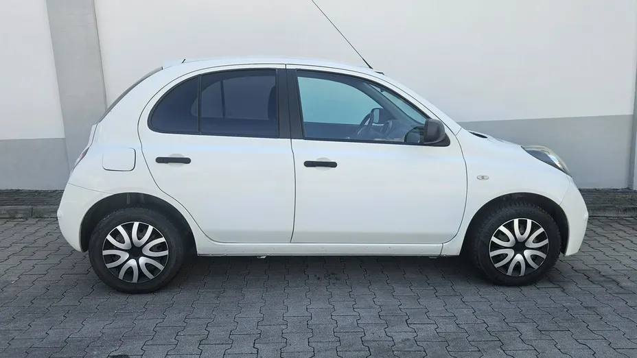 NISSAN Micra -