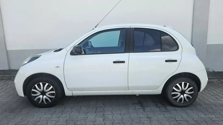 NISSAN Micra -