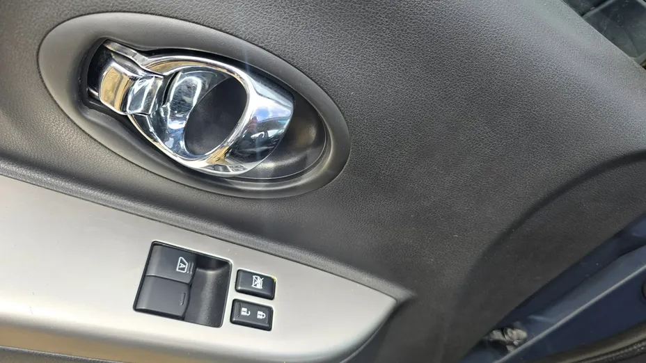 NISSAN Micra -