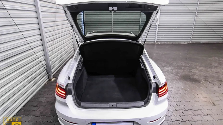 VOLKSWAGEN Arteon -