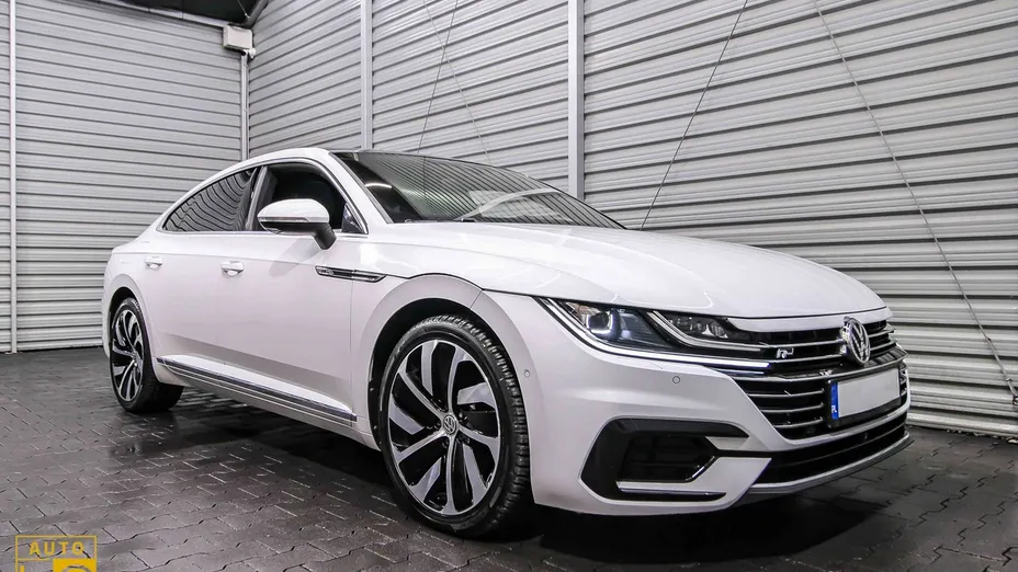 VOLKSWAGEN Arteon -