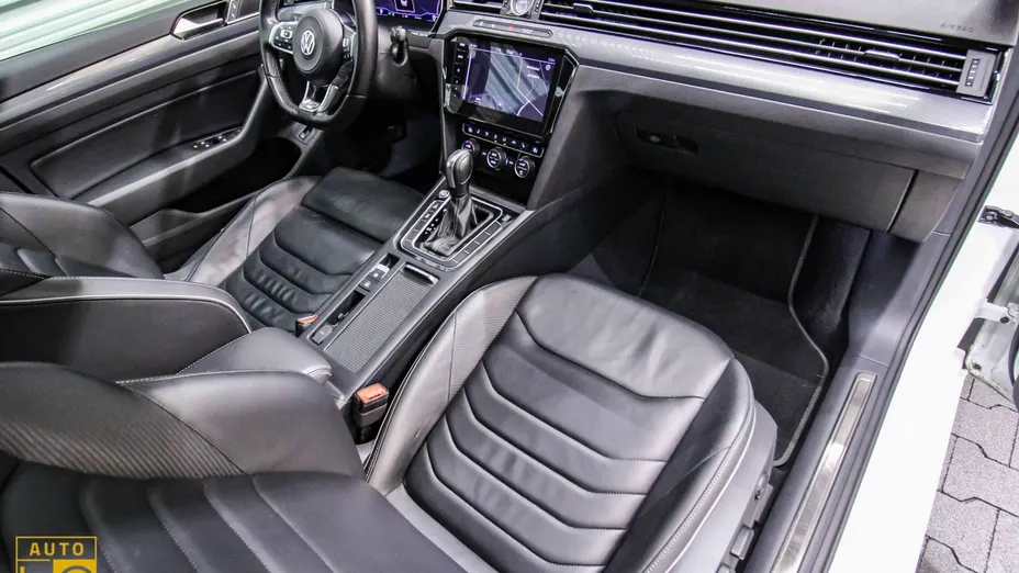 VOLKSWAGEN Arteon -
