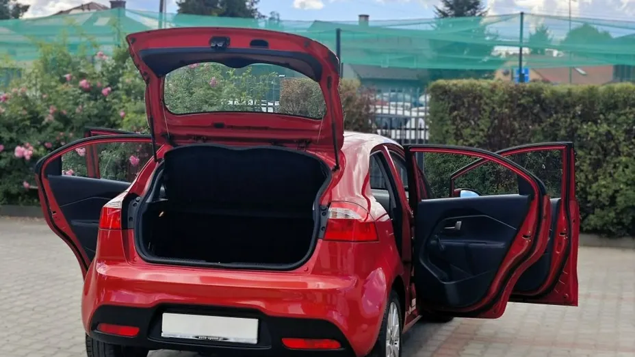KIA Rio -