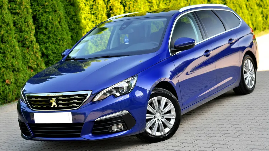 PEUGEOT 308 -