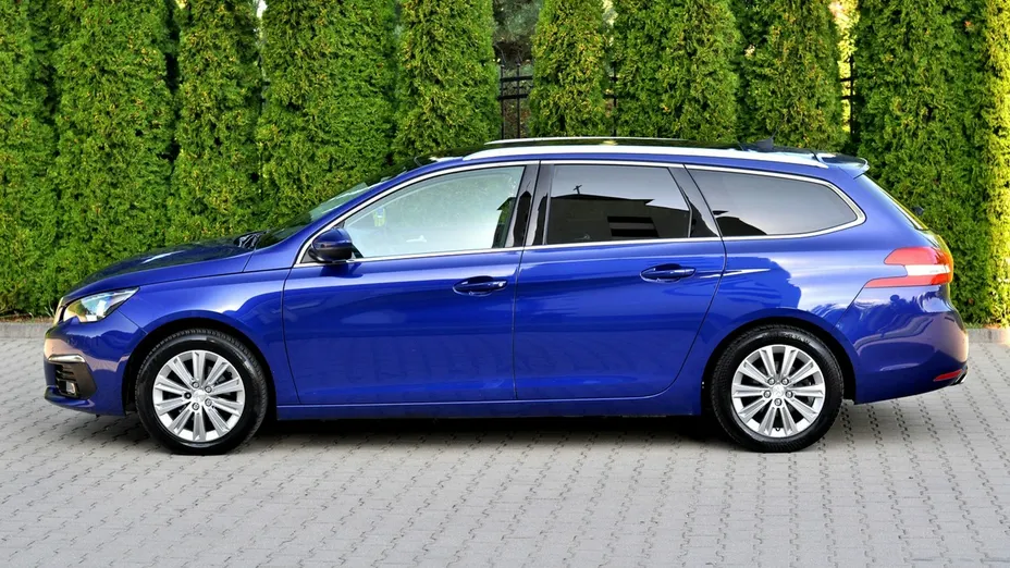 PEUGEOT 308 -