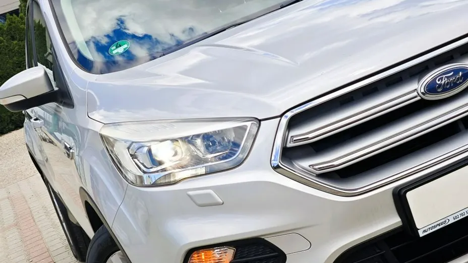 FORD Kuga -
