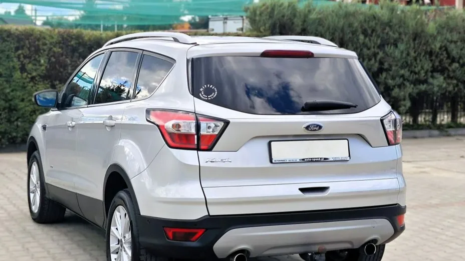 FORD Kuga -