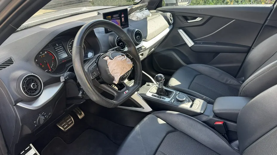 AUDI Q2 -