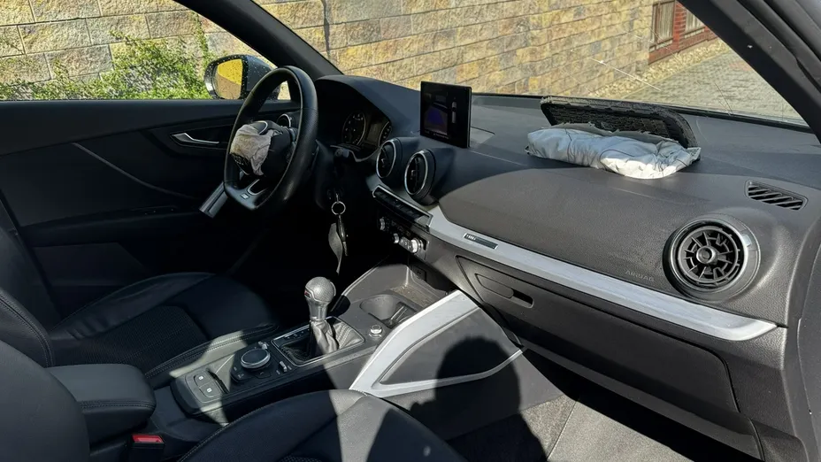 AUDI Q2 -