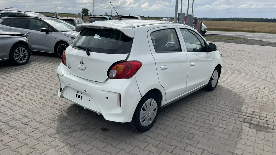 MITSUBISHI Space Star -