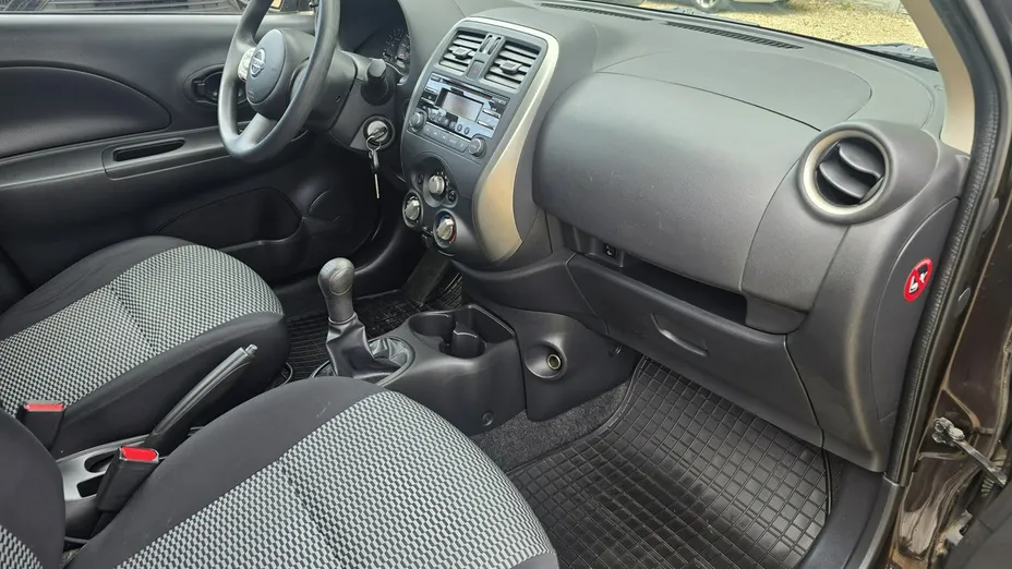 NISSAN Micra -