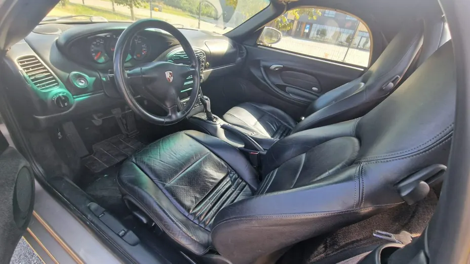PORSCHE Boxster -