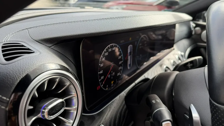 MERCEDES-BENZ E Klasa -