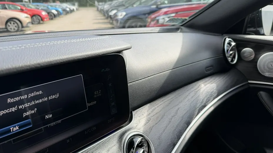 MERCEDES-BENZ E Klasa -